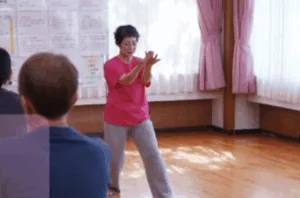 呼吸法の稽古中の様子